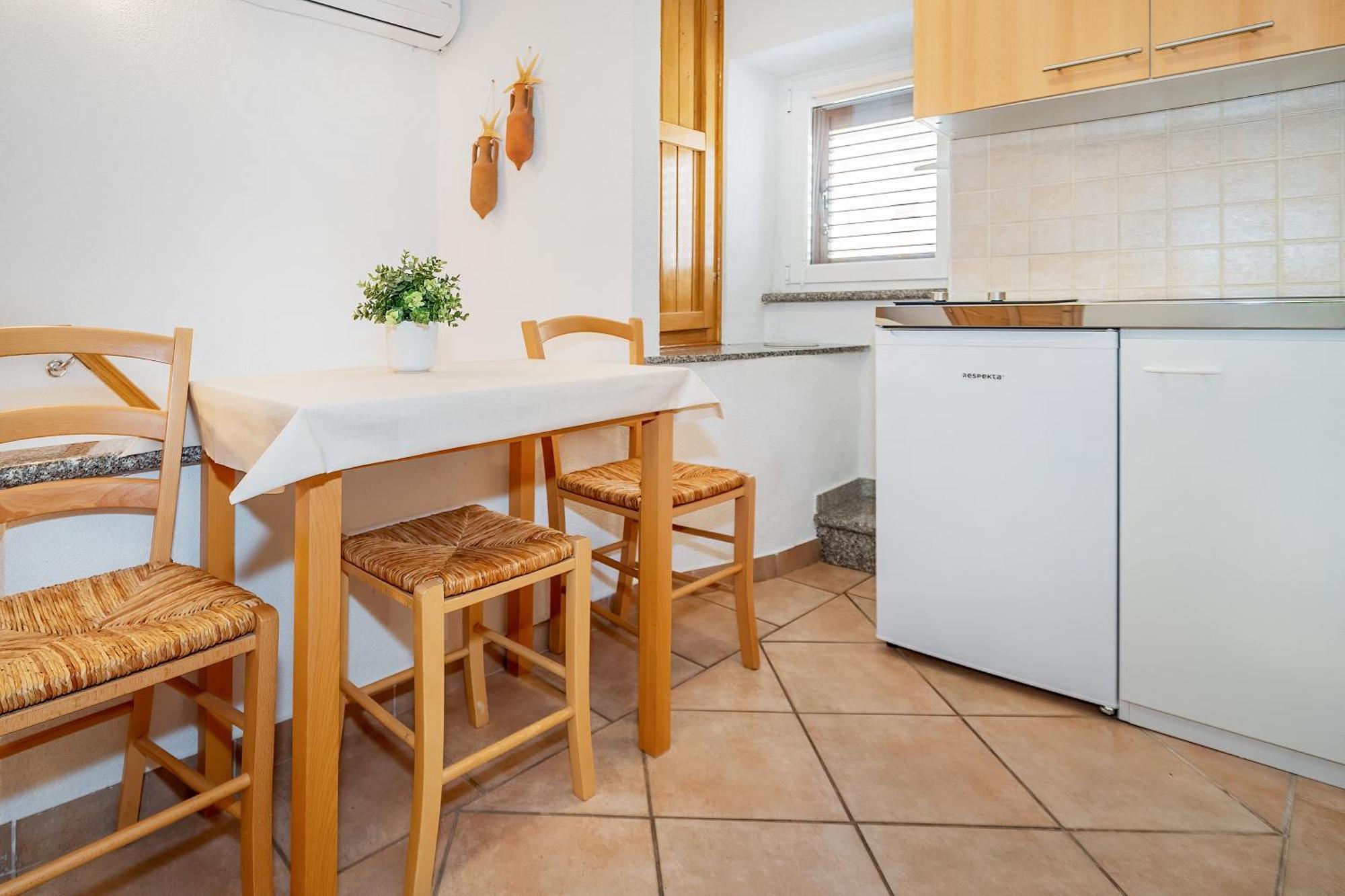 Studio Apartment Tea バスカ エクステリア 写真
